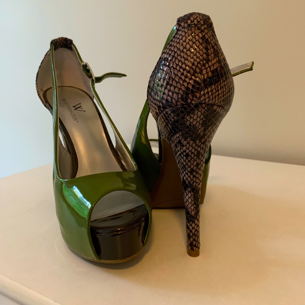 Worthington Green Peep toe platform Heels Size 7
